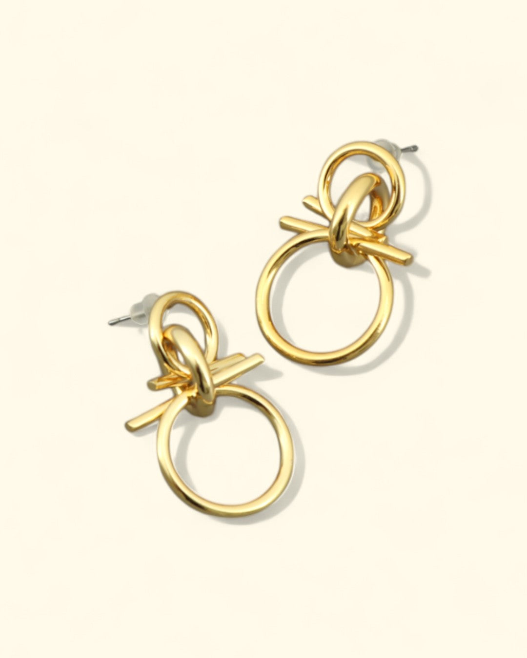 Modern interlocking circle drop earrings