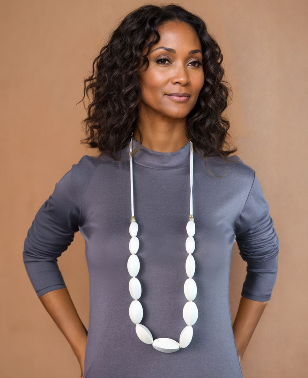 Lightweight Statement Necklace in Soft White