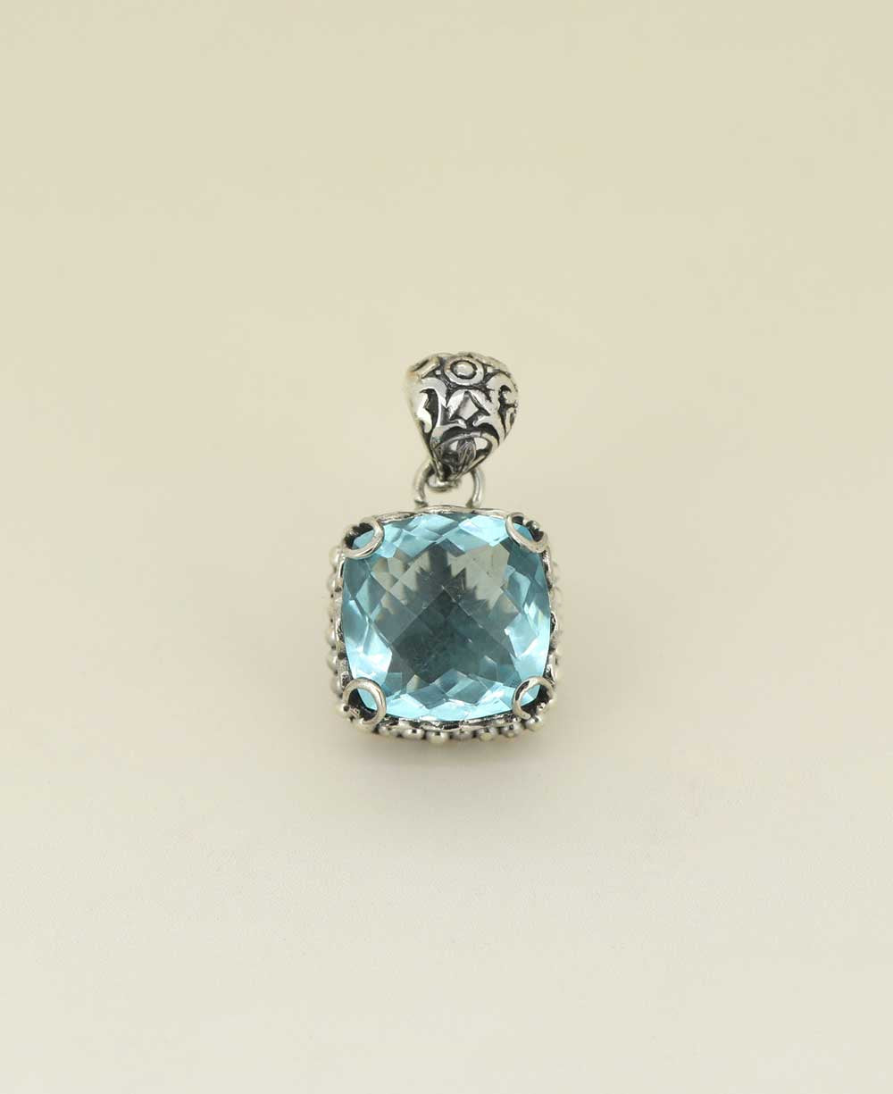 Bali-made-sterling-silver-blue-topaz-pendant