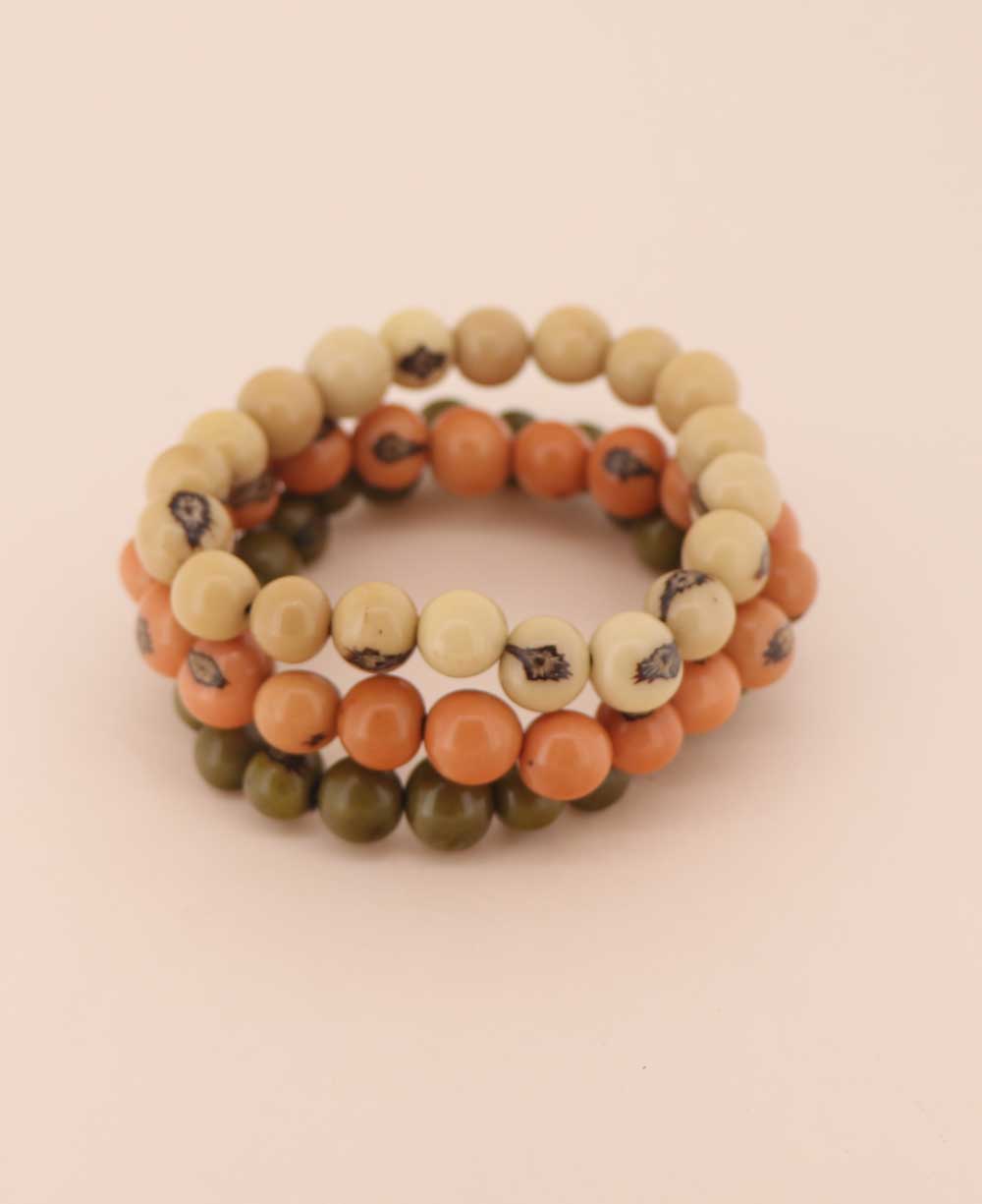 Açaí Bracelets with Vegetable Dyes