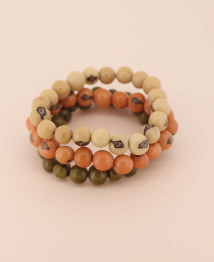 Açaí Bracelets with Vegetable Dyes