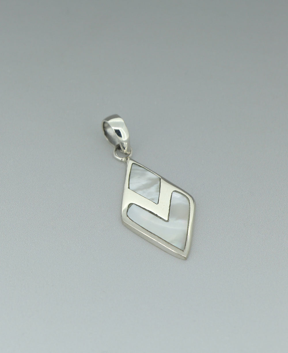 Sterling silver mother of pearl pendant