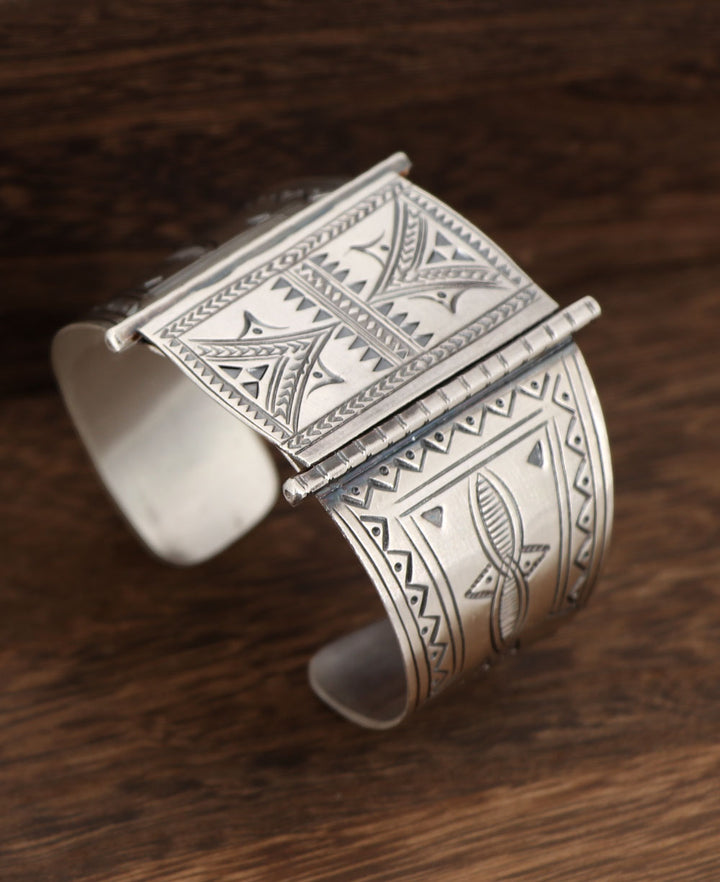 Silver Ajustable cuff bracelet - made by hill tribe artisans in Thailand
