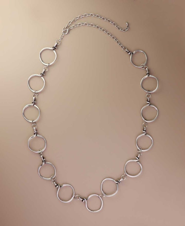 Modern circular link necklace