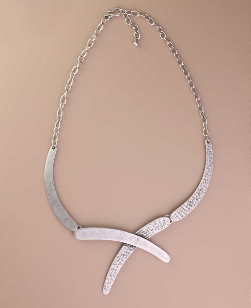 Artistic geometric statement necklace