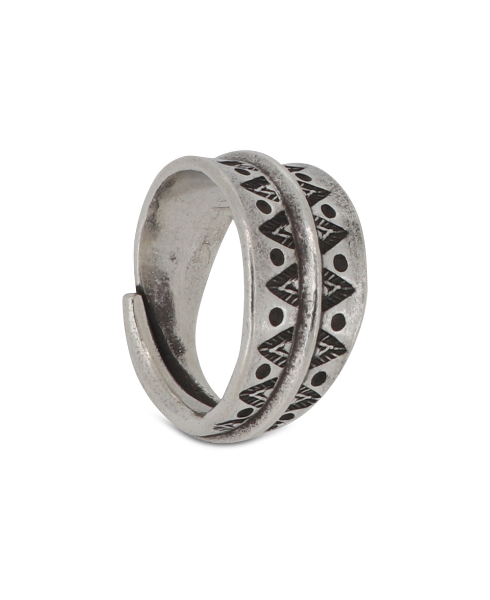 Unisex Thai Hilltribe Silver Ring with Triangular Tribal Etchings