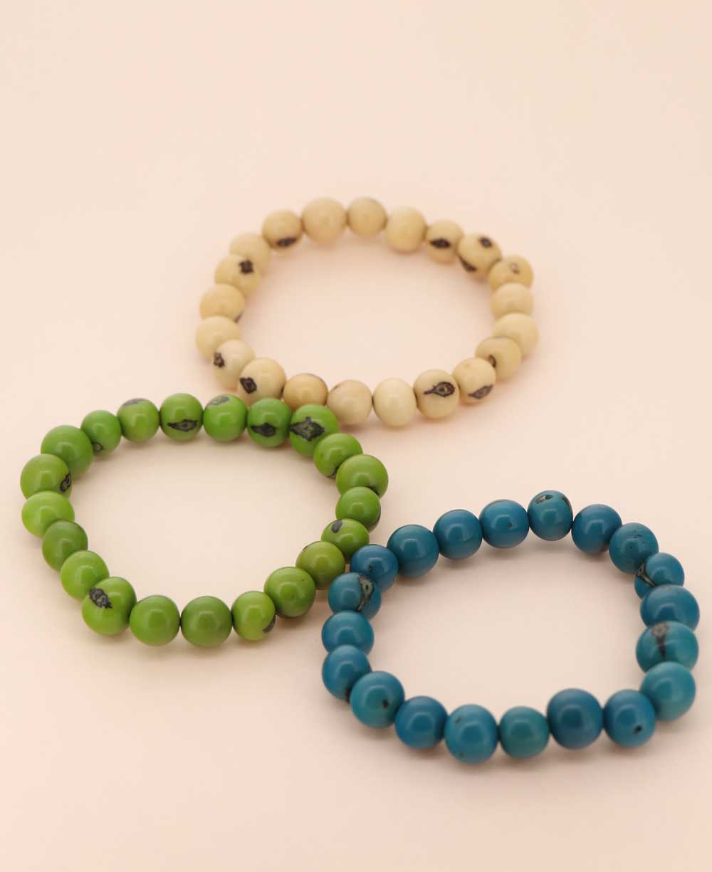 Açaí Bracelets with Vegetable Dyes