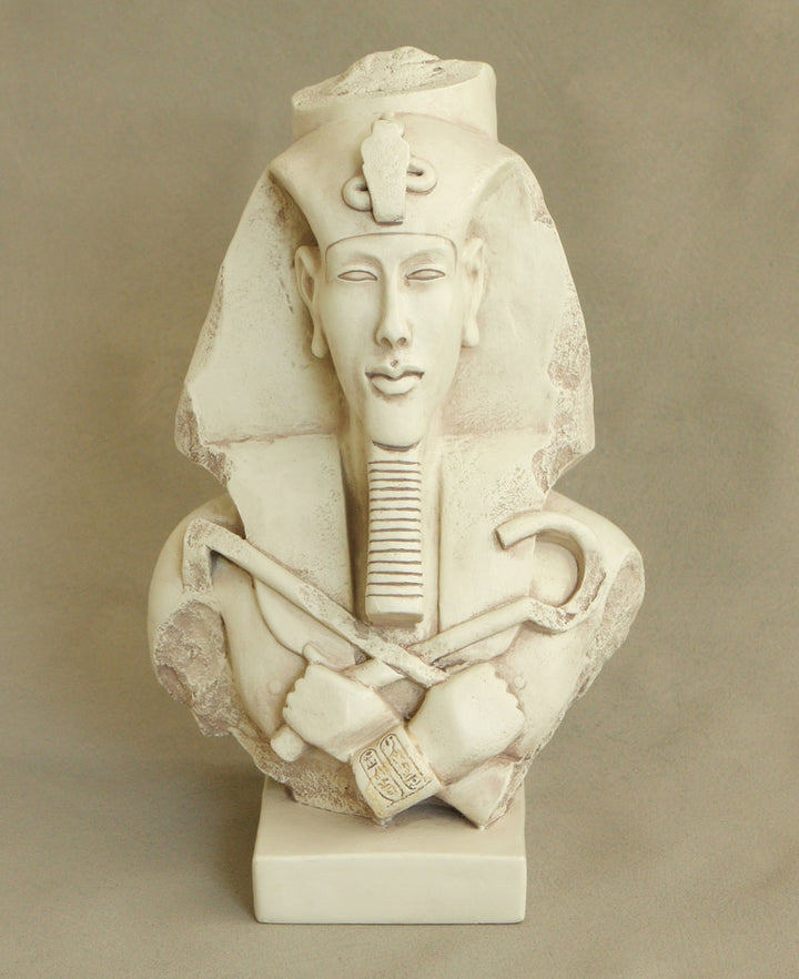 Statue of Egyptian King Akhenaton