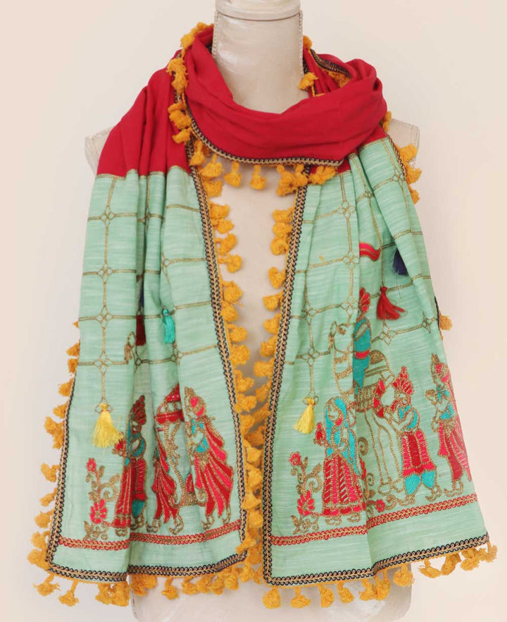 Doli-Scarf
