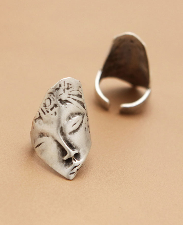 Face Ring Cultural Elements